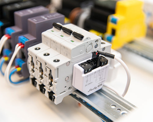 Heavy load control with contactors